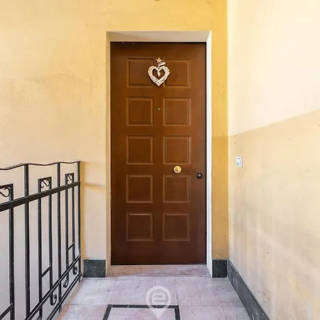 Shopping District Flat شقة *