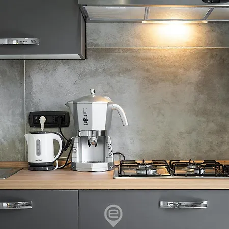 Shopping District Flat شقة كالياري